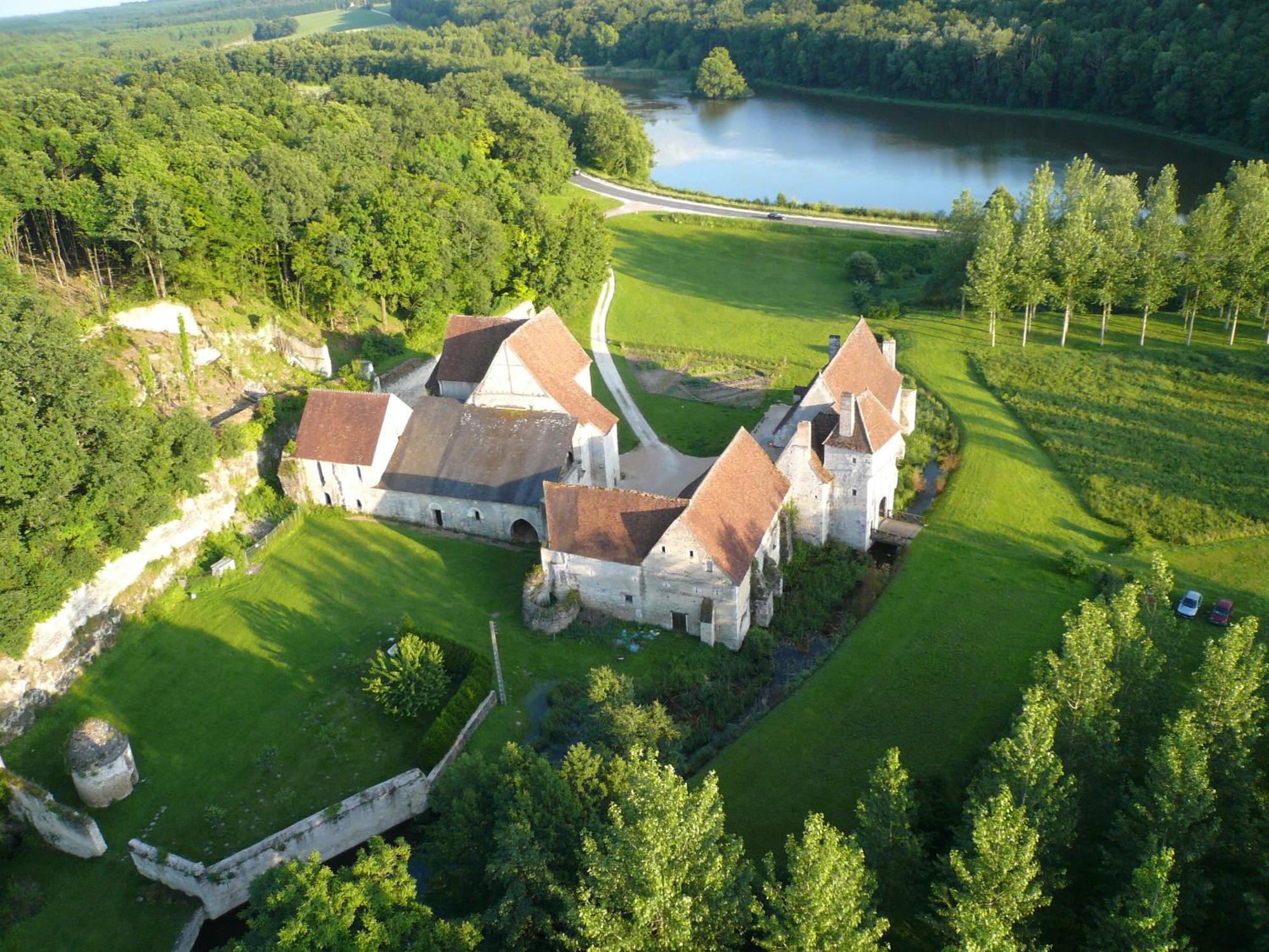 Chateau-Monastere De La Corroirie Montrésor 외부 사진